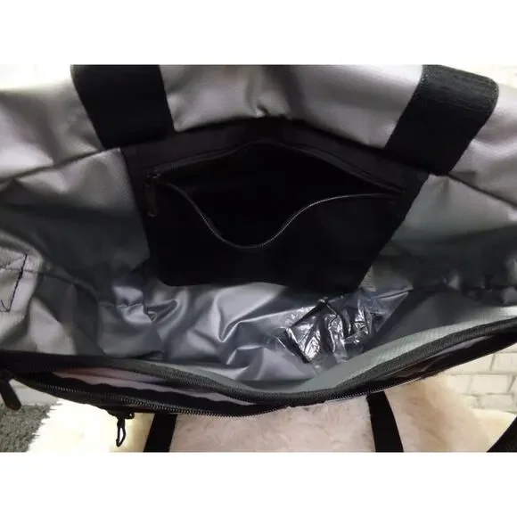 $178 Free People Movement x Manhattan Portage Cloud XL Messenger Bag NEW - Picture 5 of 9